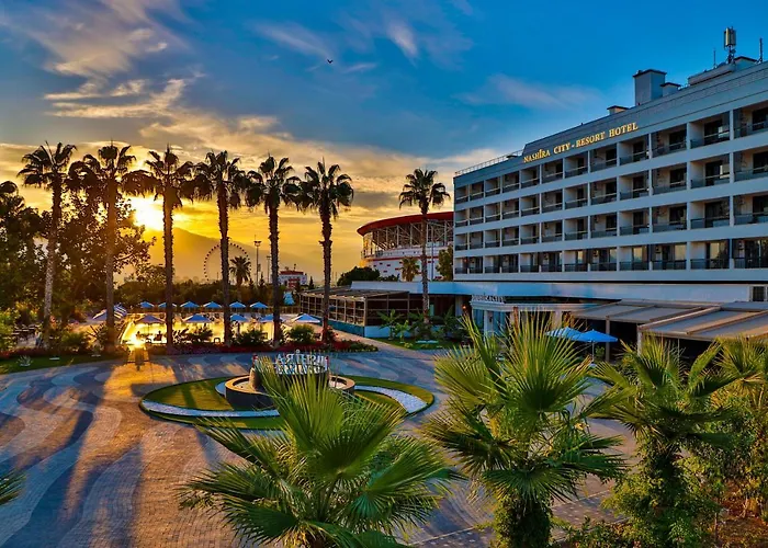 Nashira City Resort Hotel Antalya